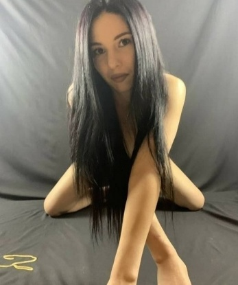 Позволь мне рассказать тебе о себе. Я создана для удовольствия и готова исполнить все твои фантазии. Будь уверен, со мной ты получишь незабываемые впечатления. Я предлагаю широкий спектр услуг, которые оставят тебя полностью удовлетворенным. Со мной ты сможешь осуществить свои самые сокровенные желания. Мои фото гарантированно реальны, а мои отзывы говорят сами за себя. Живу в Москве и всегда открыта для новых встреч. ✨🌟💋 1007, 26 лет