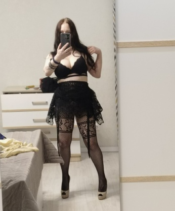 Изысканная шатенка с упругой фигурой приглашает на чашечку кофе в свою сказочную квартиру. Горячие объятия и страстные поцелуи гарантированы. Помогу тебе отвлечься от рутины и окунуться в мир удовольствий. 1194, 39 лет