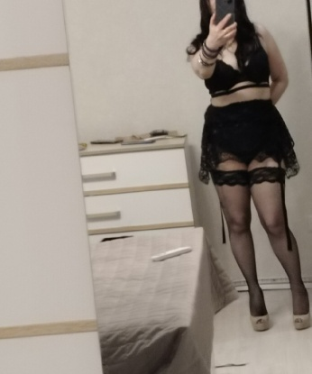 Изысканная шатенка с упругой фигурой приглашает на чашечку кофе в свою сказочную квартиру. Горячие объятия и страстные поцелуи гарантированы. Помогу тебе отвлечься от рутины и окунуться в мир удовольствий. 1194, 39 лет